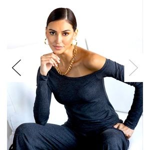 NWT KIRA GRACE OFF SHOULDER HEATHER GREY LONG SLEEVE TOP